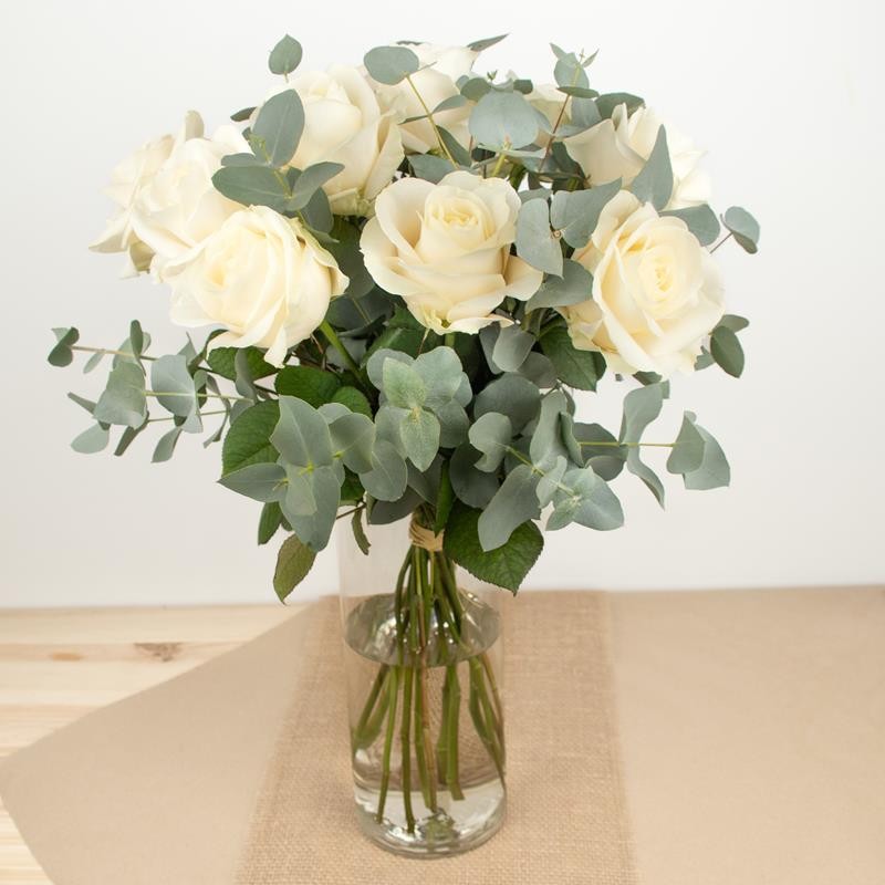 BOUQUET DE ROSES BLANCHES